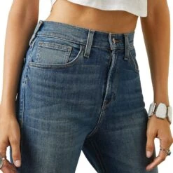 Ariat Women's High Rise Ultra Lucy Relaxed Straight Jean Fontana -Western Cowboy Equipment 10042220 03